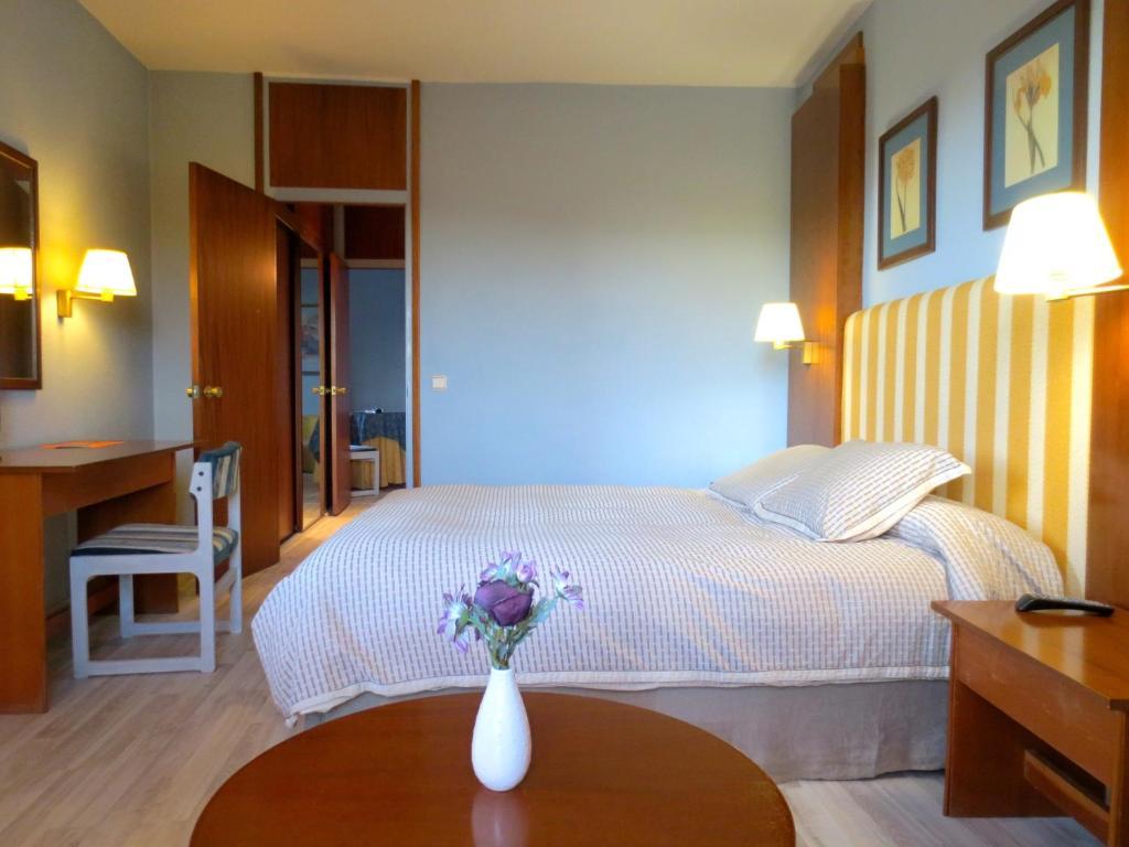 Hotel Vejo Reinosa Δωμάτιο φωτογραφία
